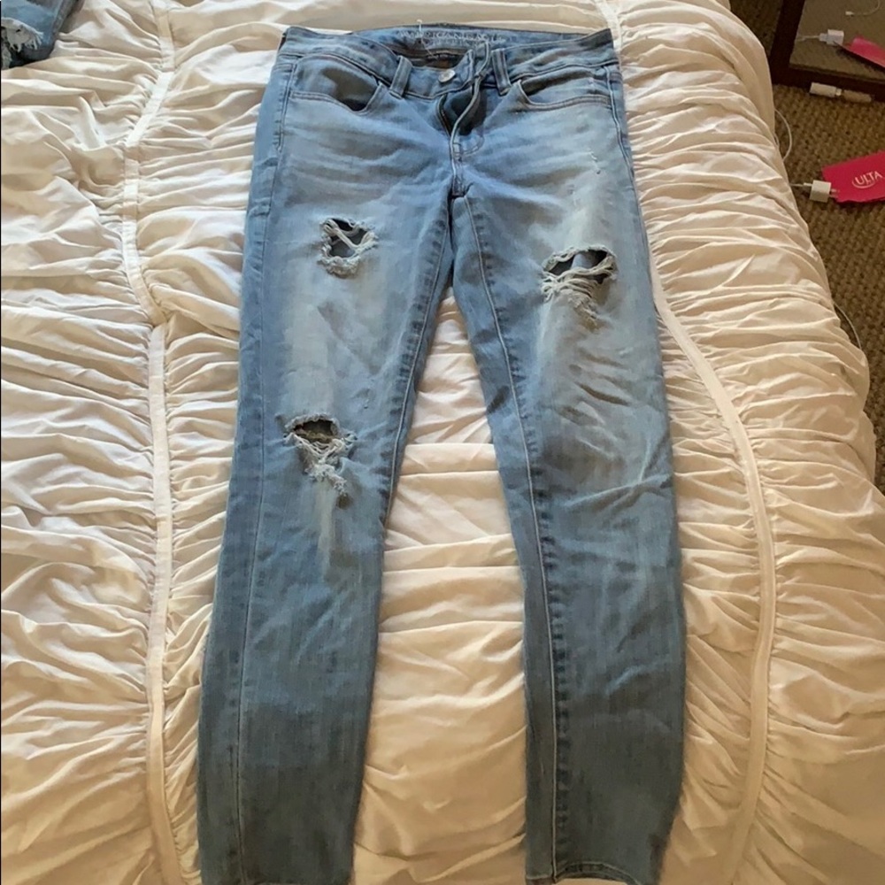 Ripped skinny jeans